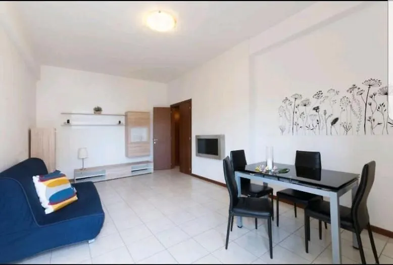 Lisa Apartment リミニ 0*,  イタリア